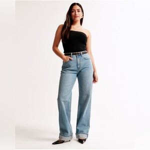 Abercrombie Curve Love High Rise 90’s Relaxed Jean with Cuffed Hem